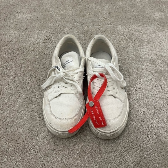 Off-White Other - Kids White Sneakers with Red Accent